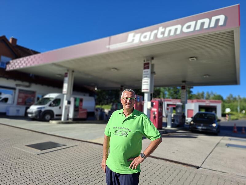 Tankstelle Hartmann Oberleichtersbach Fernsehen Dreharbeiten Tankstelle Hartmann Oberleichtersbach Fernsehen Dreharbeiten