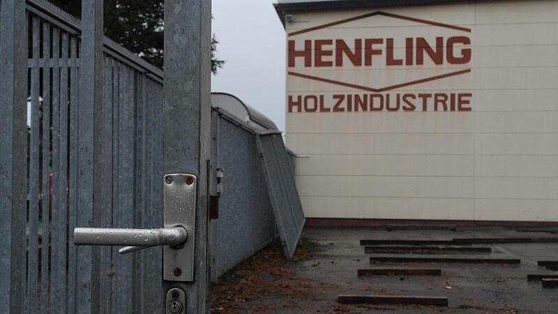 Bei der Henfling Holzindustrie in Ebelsbach gehen die T&uuml;ren zu und die Lichter aus. Die Firma ist nicht mehr zu retten.