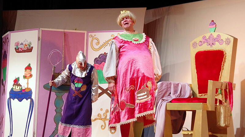 Das &bdquo;Achja!&ldquo;-B&uuml;hnenensemble gastierte  mit einem  interaktiven Musiktheater im Kronacher Kreiskulturraum.