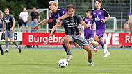 FC Eintracht Bamberg um Marc Reischmann schlägt SpVgg Weiden Kampfstark und am Ende gefährlicher: Marc Reischmann (links) und der FC Eintracht Bamberg schlugen Lukas Schallers SpVgg Weiden verdient.