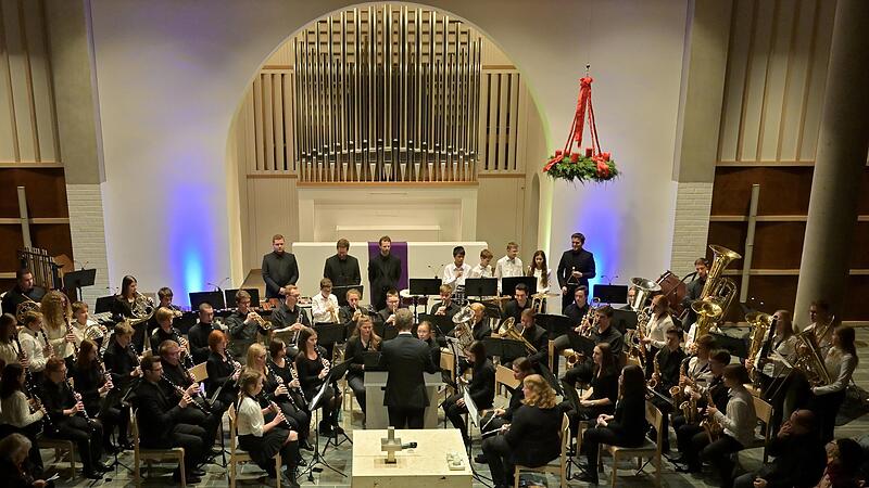 Beeindruckend: Die Bläserphilharmonie und das Jugendorchester Herzogenaurach musizierten gemeinsam.