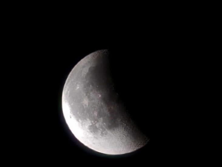 Die Mondfinsternis, aufgenommen zwischen Weidhausen und Trübenbach.