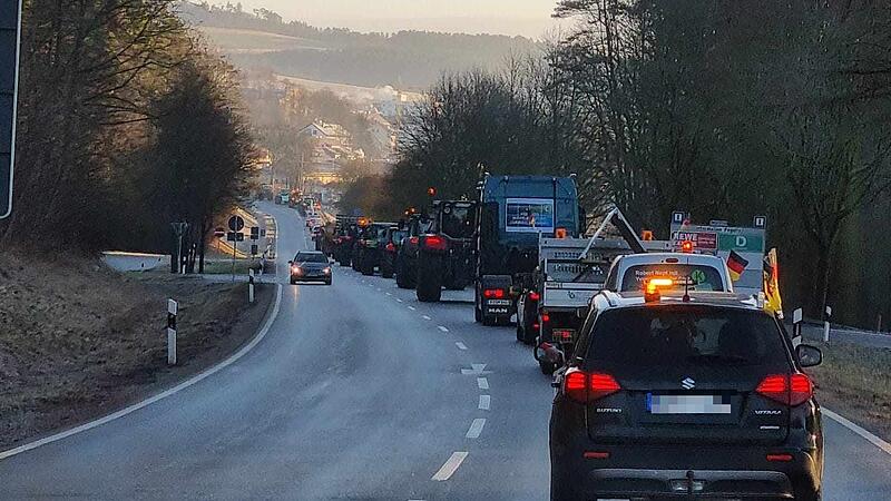 Auf dem Weg zur Demo nach Bayreuth Auf dem Weg zur Demo nach Bayreuth