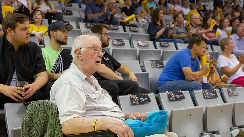 Erich Bilek beim HSC 2000 Coburg Erich Bilek beim HSC 2000 Coburg