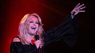 Bonnie Tyler wird 75 - Sorge um die Queen der Rockballaden