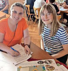Stefanie Kübrich (l.), erste Vorsitzende, und Tanja Kämpfer-Hagen, Spartenleiterin Heinersberg.
