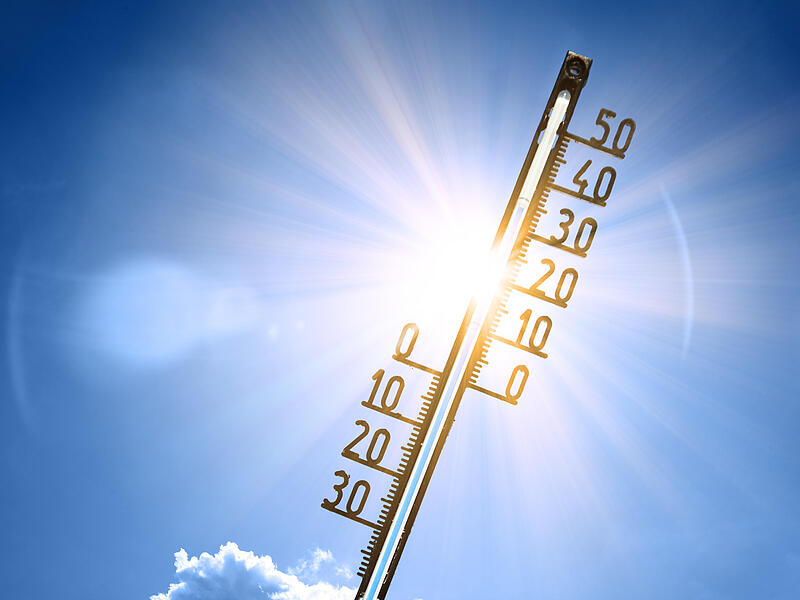Sommerhitze 35 Grad auf dem Thermometer