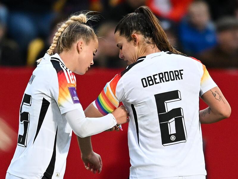 Giulia Gwinn und Lena Oberdorf Giulia Gwinn und Lena Oberdorf
