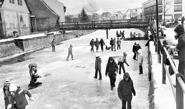 Hochbetrieb auf der Kronach im Winter 1980. Hochbetrieb auf der Kronach im Winter 1980.