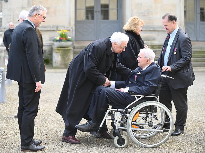 Gro&szlig;er Empfang in Coburg: Mehr als 200 geladene G&auml;ste gratulierten Andreas Prinz von Sachsen-Coburg und Gotha zum 80. Geburtstag.
