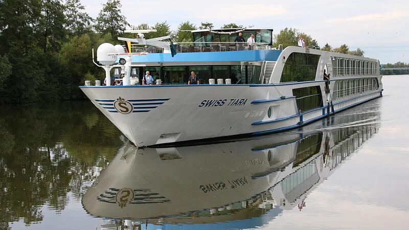 Im  August   2019    hatte        das erste  Flusskreuzfahrtschiff   im Forchheimer S&uuml;den angelegt.Forchheim & Fr&auml;nkische Schweiz