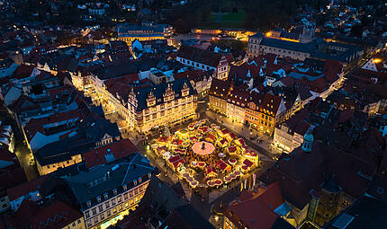 Der Coburger Weihnachtsmarkt von oben.
