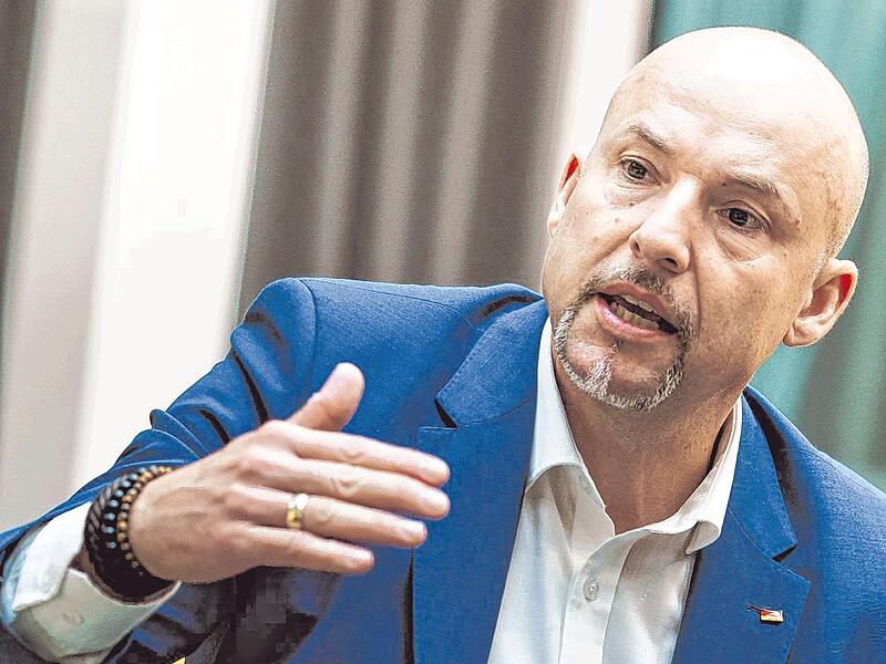 Der gebürtige Würzburger Alexander Hoffmann ist Chef der CSU-Landesgruppe.