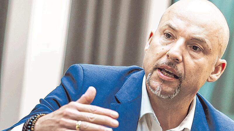 Der gebürtige Würzburger Alexander Hoffmann ist Chef der CSU-Landesgruppe.