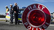 symbol polizei anhaltekelle kontrolle Foto Bayerische Polizei symbol polizei anhaltekelle kontrolle Foto Bayerische Polizei