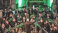 Blaskapelle mit Dirigent Andreas Kleinhenz.
