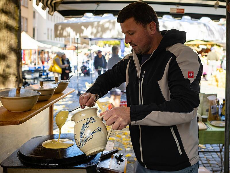Zum Erntedankmarkt auf dem Schweinfurter Marktplatz haben auch die Geschäfte geöffnet. Zum Erntedankmarkt auf dem Schweinfurter Marktplatz haben auch die Geschäfte geöffnet.