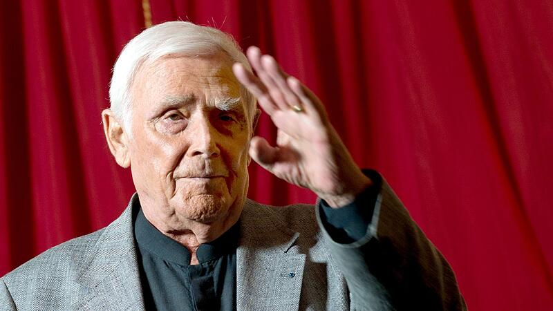 Der Fernsehsaurier - Joachim Fuchsberger starb vor 10 Jahren Der Fernsehsaurier - Joachim Fuchsberger starb vor 10 Jahren