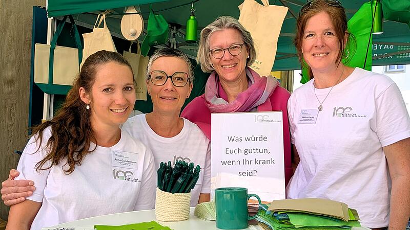Sie schenken Krebserkrankten Zuversicht: Anna Gundermann, Kathrin Lenker, Gabriele Br&uuml;ckner und Bettina Prechtl.