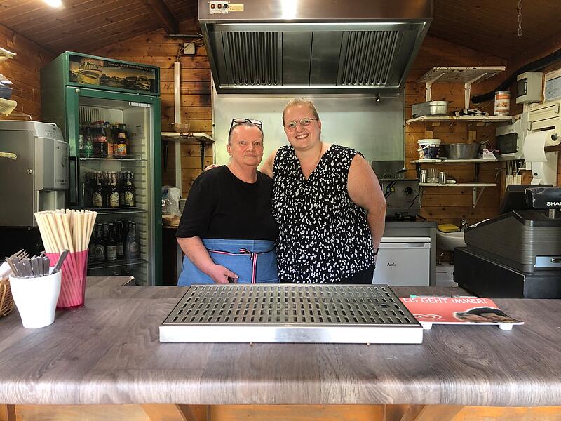 Silvija Vince (links) und Hoteldirektorin Ann-Cathrin Grosse (rechts) Silvija Vince (links) und Hoteldirektorin Ann-Cathrin Grosse (rechts)