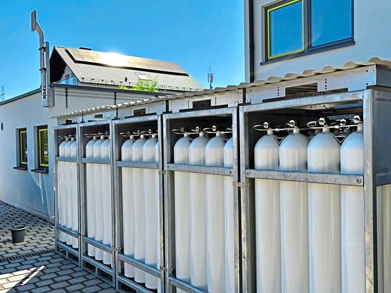 Die Wasserstoffanlage ist für einen sicheren Betrieb ausgelegt, ohne Menschen und Umgebung zu gefährden. Die Wasserstoffanlage in Höchstadt ist für einen sicheren Betrieb ausgelegt, ohne Menschen und Umgebung zu gefährden.