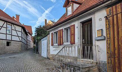 Das K&ouml;rner-Haus soll zur Toilette mit Lagerraum f&uuml;r den Anger umgewandelt werden.