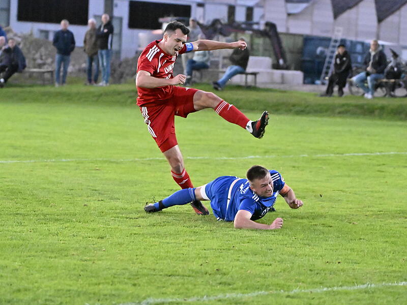 Moritz Gemeinder und seine Meederer mussten einiges einstecken. Am Ende auch eine 2:3-Niederlage gegen den FC Mitwitz.