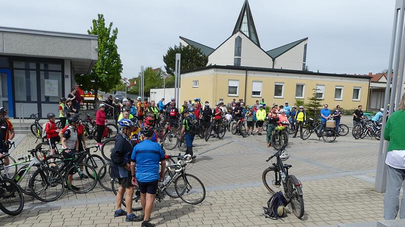 Oerlenbach war Start- und Ziel-Ort für die Radfahrer.