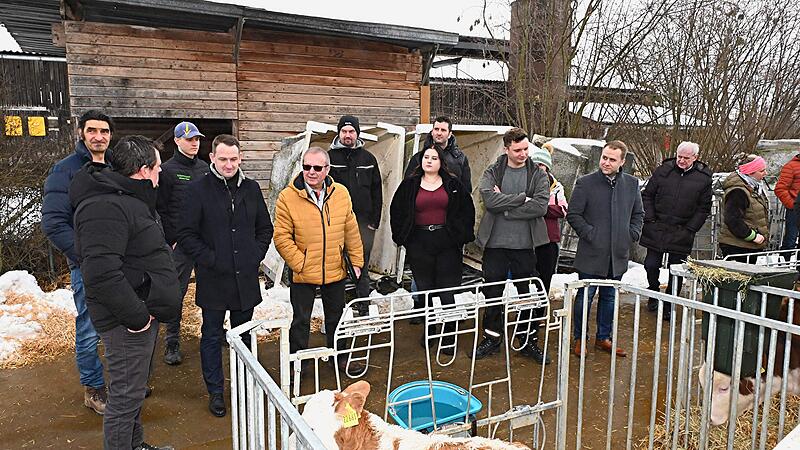Landratskandidaten diskutieren mit Landwirten