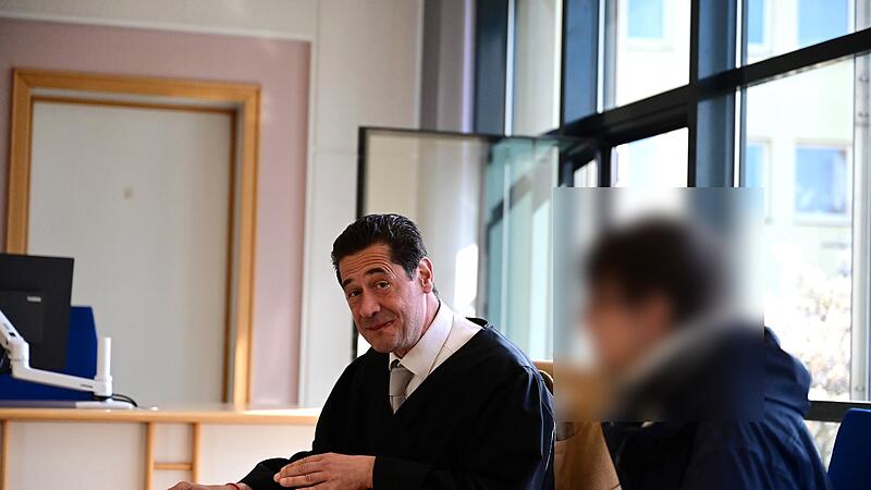 Rechtsanwalt Stefan Kohler aus Forchheim und der Angeklagte