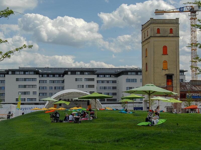 Vor zehn Jahren galt der ehemalige Erba-Turm als einsturzgefährdet.Landesgartenschau feiert Jubiläum Vor zehn Jahren galt der ehemalige Erba-Turm als einsturzgefährdet.