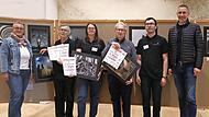 Siegerehrung im Zuge der Fotoausstellung: von links Marktgemeinder&auml;tin Anja Badura-Aichberger, Gerhard Buberl, Juliane Bienlein, Hans Hager, Tim Heller und B&uuml;rgermeister Martin Bernreuther.
