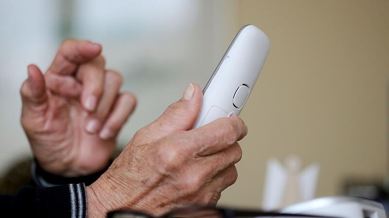 Telefonbetrug Dreister Telefonbetrug in Forchheim: Die falschen „Polizeibeamten“ erbeuteten Edelmetall und Bargeld in fünfstelligem Wert.