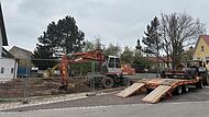 Direkt nach dem Spatenstich haben die Aushubarbeiten in Mühlhausen begonnen.