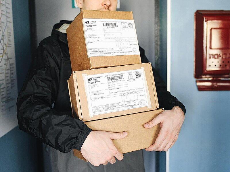 Unbekannter will Paket mit Katze in Forchheim verschicken