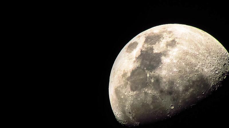 Der Mond beeinflusst irdische Vorgänge – auch innerhalb des menschlichen Körpers.