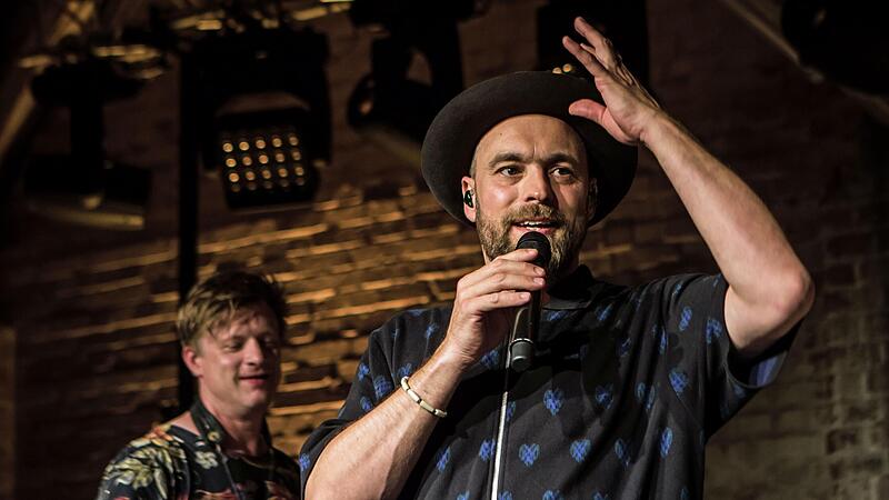 Max Mutzke gestaltete das Abschlusskonzert beim Jubiläums-Festival „It’z Jazz“ in Coburg.