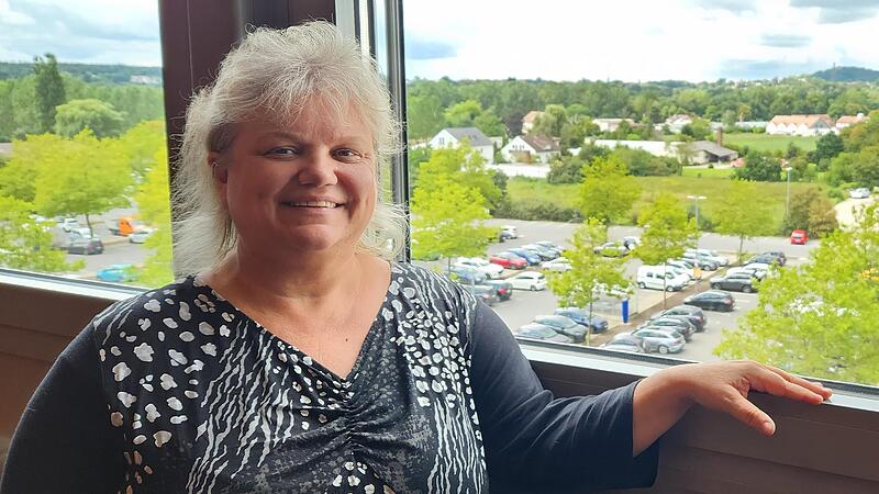 SPD-Kandidatin Ronni Arendt l&auml;sst sich trotz des schlechten Abschneidens die Laune nicht verderben. Sie  pers&ouml;nlich hat alles gegeben und sieht die Schuld bei der Bundes-SPD.