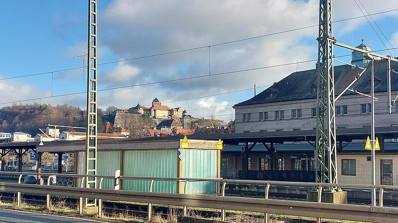 Der Kronacher Bahnhof ist in die Jahre gekommen.Problembereiche am Kronacher Bahnhof