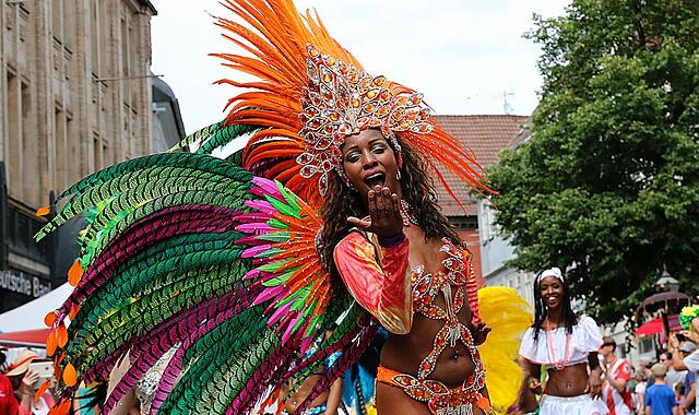 Das Coburger Samba-Festival ist inzwischen das größte Samba-Festival außerhalb von Brasilien. Das Coburger Samba-Festival ist inzwischen das größte Samba-Festival außerhalb von Brasilien.