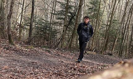 In einem Selbsttest geht es einmal zu Fu&szlig; quer durch den Landkreis Forchheim.