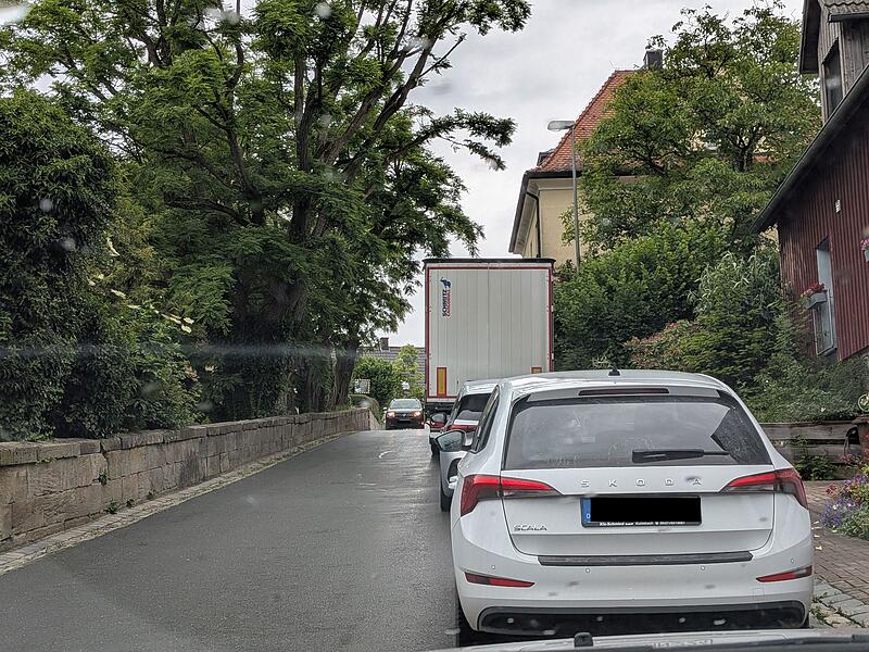 Unfall zwischen Kulmbach und Mainleus Unfall zwischen Kulmbach und Mainleus