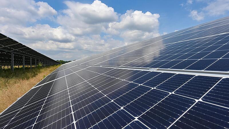 Der Gemeinderat hat das Sondergebiet „Steinbachsberg und Winterberg“ ausgewiesen. Gleichzeitig hat der Rat beschlossen, dass ab jetzt auf Steinbacher Gemeindegebiet keine weiteren Windkraftanlagen mehr errichtet werden dürfen.
