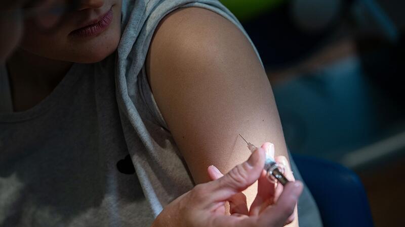 Krebsvorsorge per Impfung – Experten rufen zu HPV-Schutz auf Krebsvorsorge per Impfung – Experten rufen zu HPV-Schutz auf