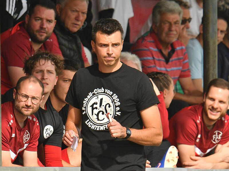War nach der ersten Saisonniederlage bedient: Lichtenfels-Trainer Stefan Dietz. War nach der ersten Saisonniederlage bedient: Lichtenfels-Trainer Stefan Dietz.