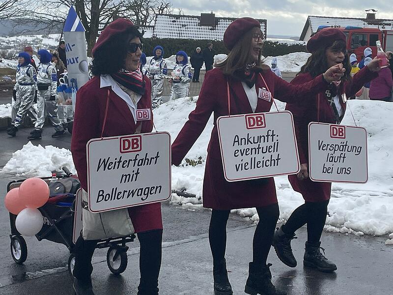 Faschingsumzug StangenrothFaschingsumzug Stangenroth