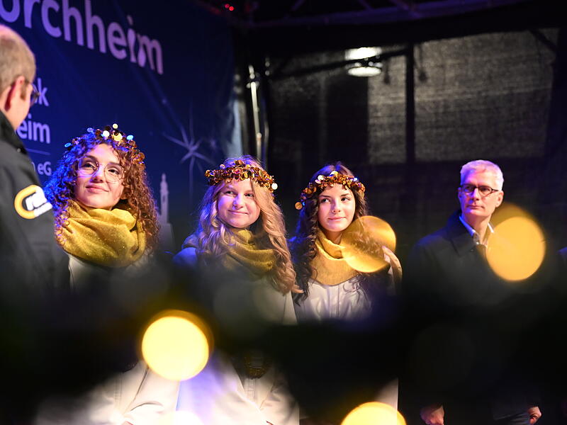 Der Forchheimer Weihnachtsmarkt 2024 ist eröffnet.Eröffnung Weihnachtsmarkt Forchheim 2024 Der Forchheimer Weihnachtsmarkt 2024 ist eröffnet.