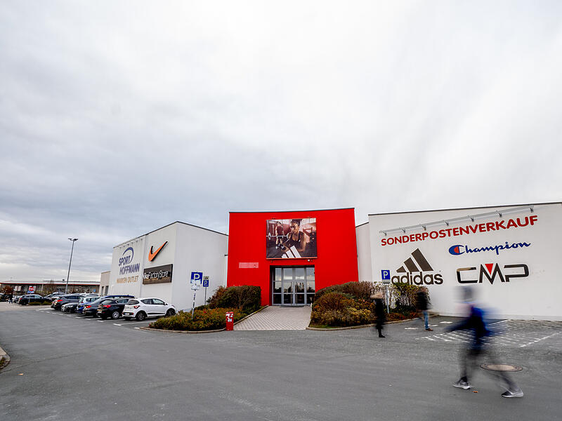 Das Marken-Outlet von Sport Hoffmann in Herzogenaurach. Nächstes Jahr wird das Familienunternehmen von Sportartikelhersteller Adidas übernommen.