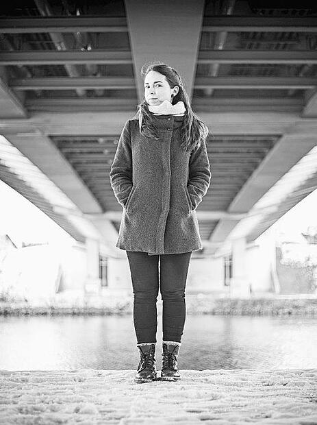 Ihre Laufstrecke führt Sarah Lill unter den Bamberger Brücken hindurch.