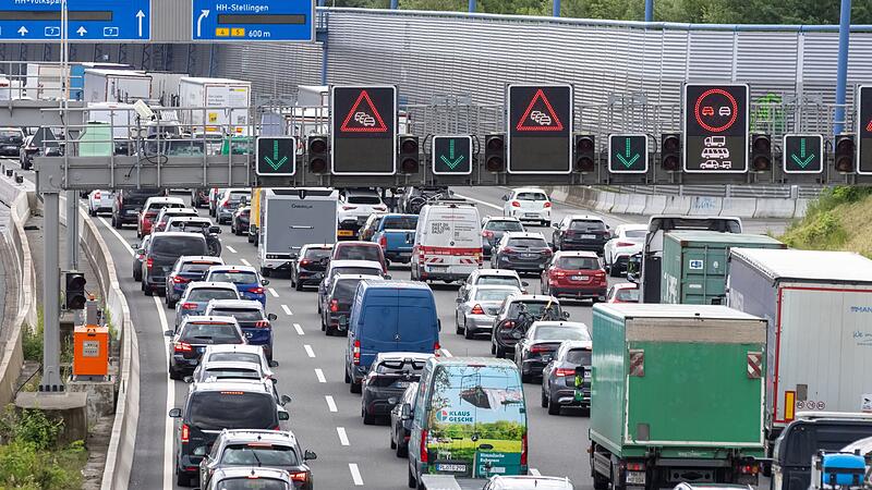 Reiseverkehr zu Pfingsten - Hamburg Reiseverkehr zu Pfingsten - Hamburg